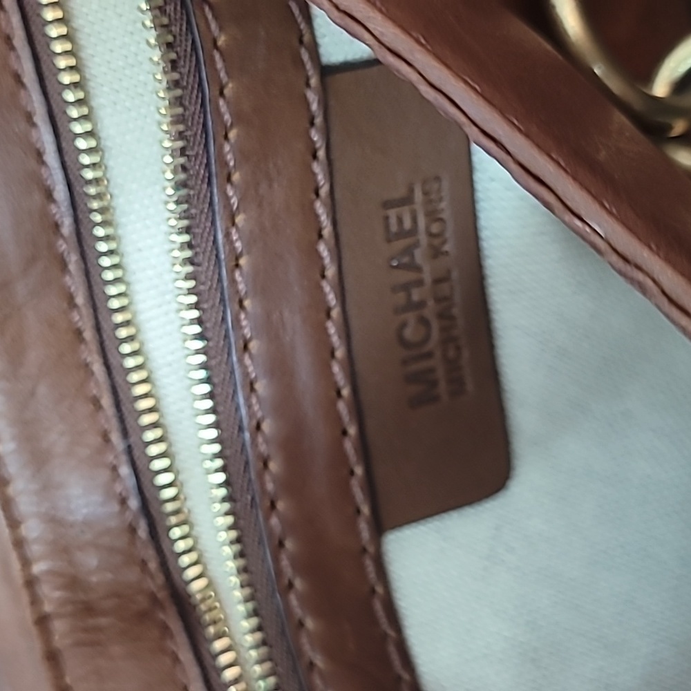 Vintage Valley Flip Michael Kors mini purse - Picture 8 of 15